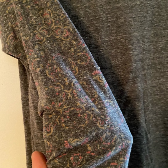 LuLaRoe Randy Raglan Sleeve Top - Picture 5 of 8